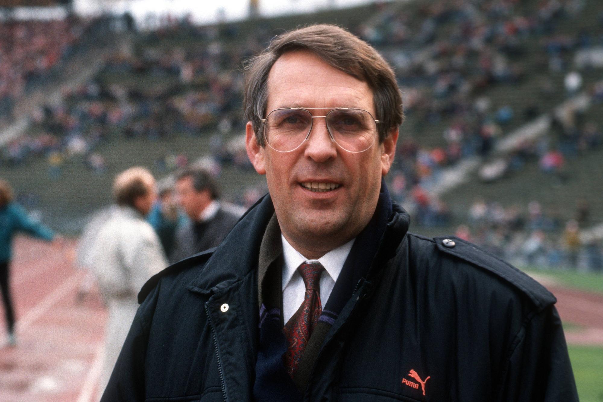 Präsident Dietmar Artzinger Bolten (1. FC Köln)
President Dietmar Artzinger Bolten 1 FC Cologne