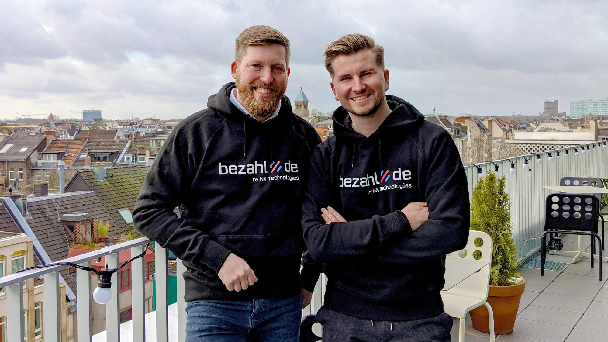 Die Gründer Ulrich Schmidt (l.) und Lasse Diener von NX Technologies GmbH, einem Kölner FinTech-Start-up.