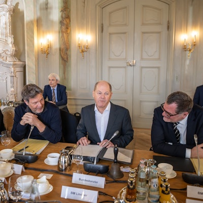 Die Bundesregierung tagt bei der Klausurtagung auf Schloss Meseberg.