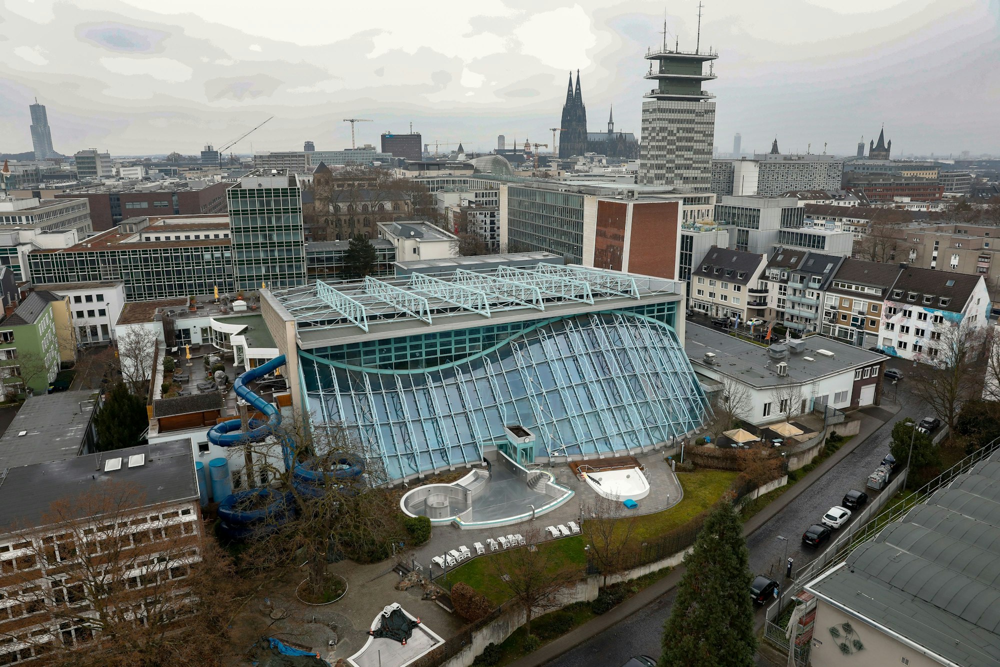 Außenaufnahme des Agrippabades.
Das Agrippabad soll umfassend saniert werden.
Foto: Michael Bause