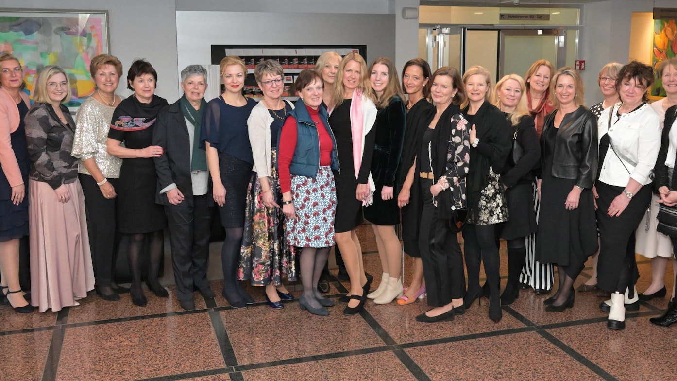 Bei der Charterfeier begingen die „Bergischen Löwinnen“ festlich ihre Aufnahme in den Kreis der Lions-Clubs.