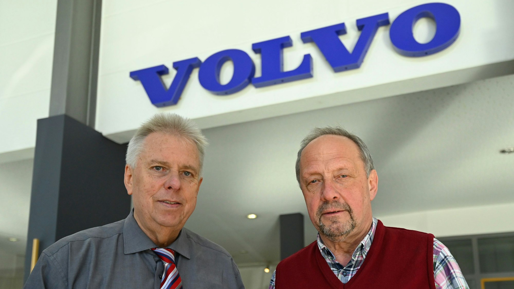 27.02.2023
Autohaus Benz
Gerhard Langlotz (l) und Hartmut Markeli