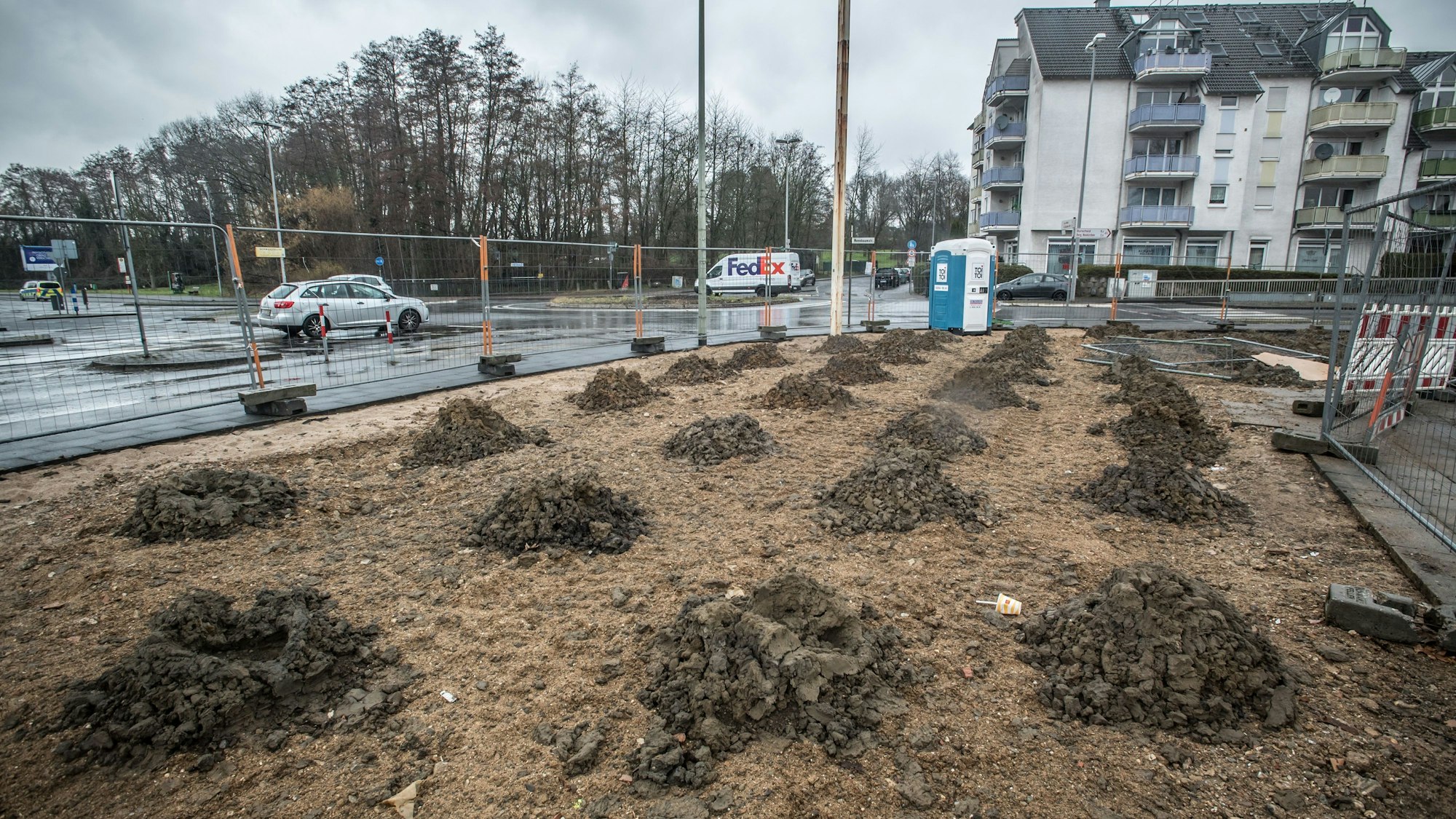 Der Umbau Kreisel Rennbaumstraße hat begonnen