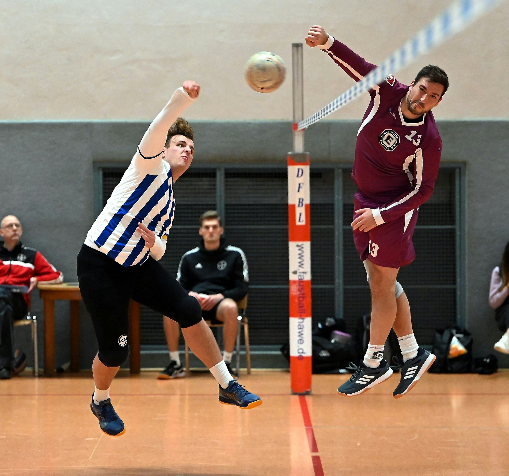 12.11.2022,-Faustball-Leichlinger TV 2-TuS Empelde
NR: 16 (Leichlingen)
Foto: Uli Herhaus