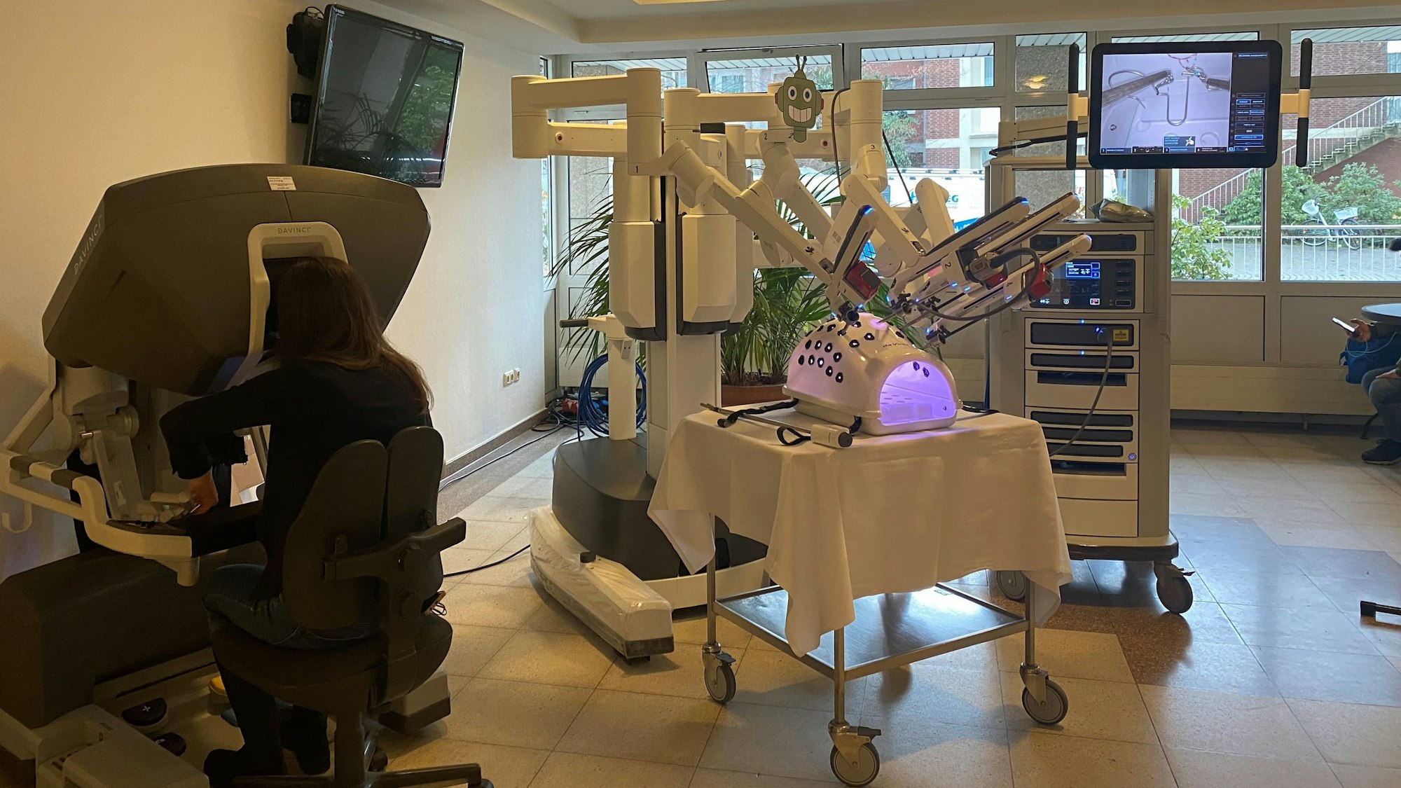 Der neue da Vinci Roboter im Klinikum Leverkusen