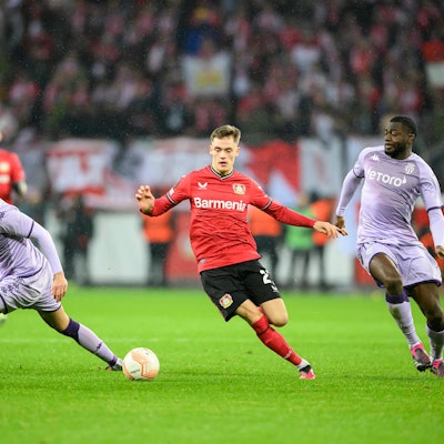 v.l. Moussa DIABY LEV, Guillermo MARIPAN Monaco, Florian WIRTZ LEV, Axel DISASI Monaco, Zweikampf, Aktion, Fussball Europa League, K.-o. Runde - Play-off Hinspiel, Bayer 04 Leverkusen LEV - AS Monaco 2:3, am 16.02.2023 in Leverkusen/ Deutschland. UEFA regulations prohibit any use of photographs as image sequences and/or quasi-video  *** v l Moussa DIABY LEV , Guillermo MARIPAN Monaco , Florian WIRTZ LEV , Axel DISASI Monaco , duel, action, Football Europa League, K o round Play off first leg, Bayer 04 Leverkusen LEV AS Monaco 2 3, on 16 02 2023 in Leverkusen Germany UEFA regulations prohibit any use of photographs as image sequences and or quasi video Â