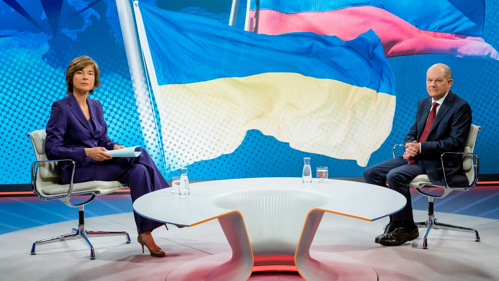 Bundeskanzler Olaf Scholz (SPD) im März 2022 zu Gast bei Maybrit Illner.