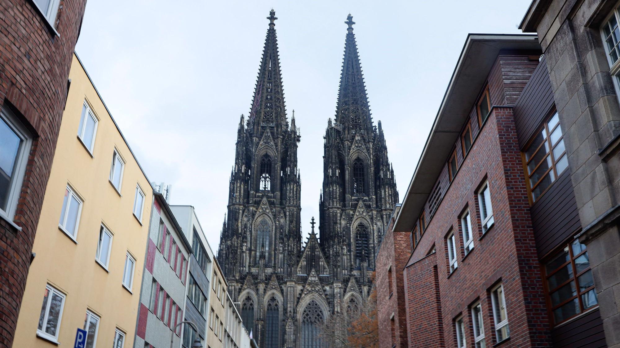 24.12.2022,Köln: Wetter an Heiligabend. DomplatteFoto:Dirk Borm