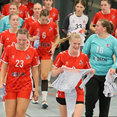 1.FC Köln vs. SG 09 Kirchhof,
Handball, 3. Bundesliga Frauen, von links: Lara Boenners, Hanna Wagner (1. FC Köln), 29.10.2022, Bild: Herbert Bucco