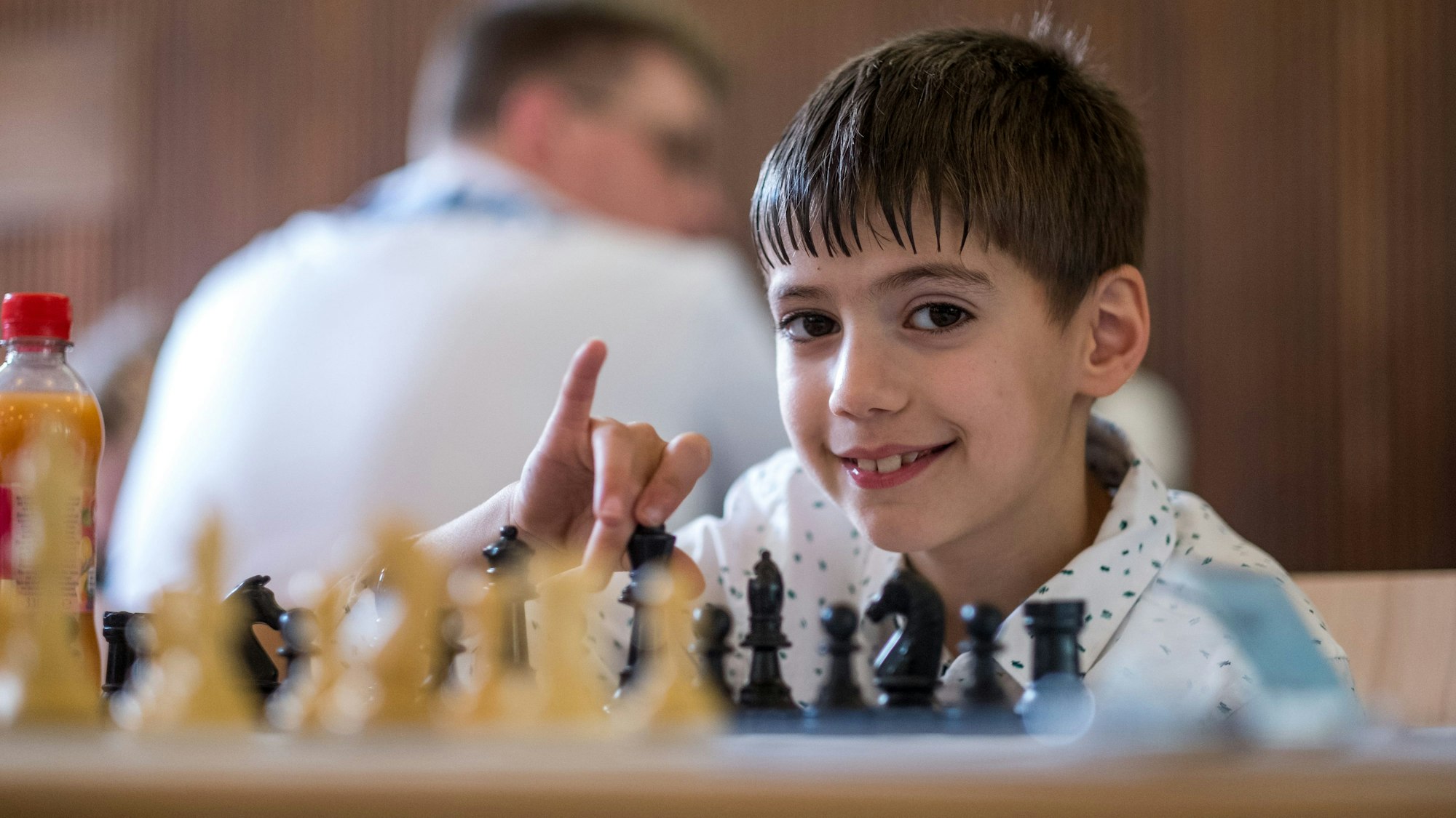 Hussain Besou im Alter von sieben Jahren bei einem Schachturnier in Dortmund.