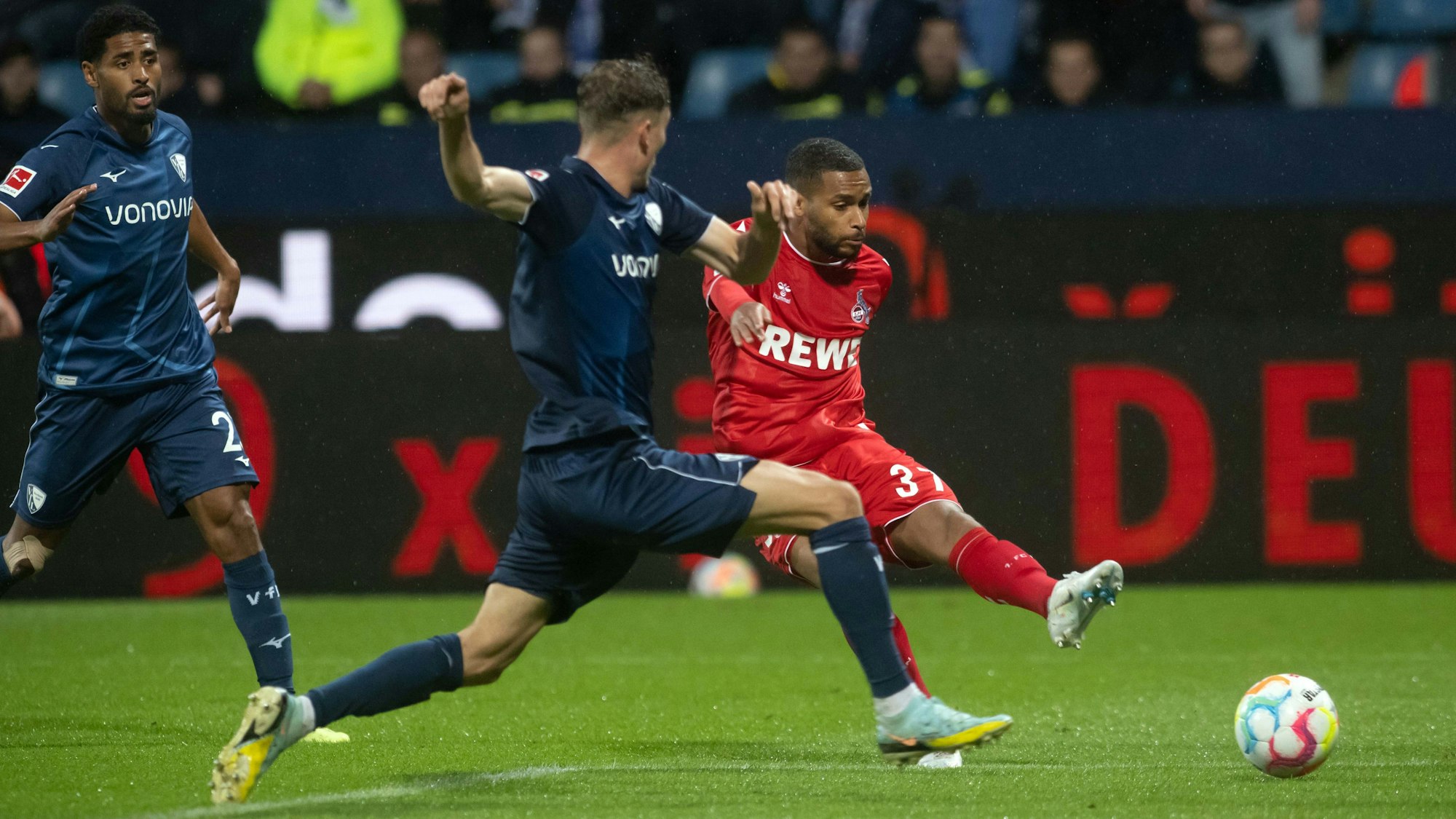 Linton Maina erzielte im Hinspiel gegen den VfL Bochum das 1:1.