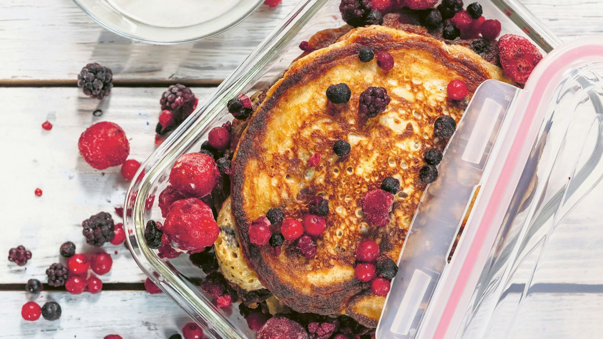 Joghurt-Hafer-Pancakes mit Beeren