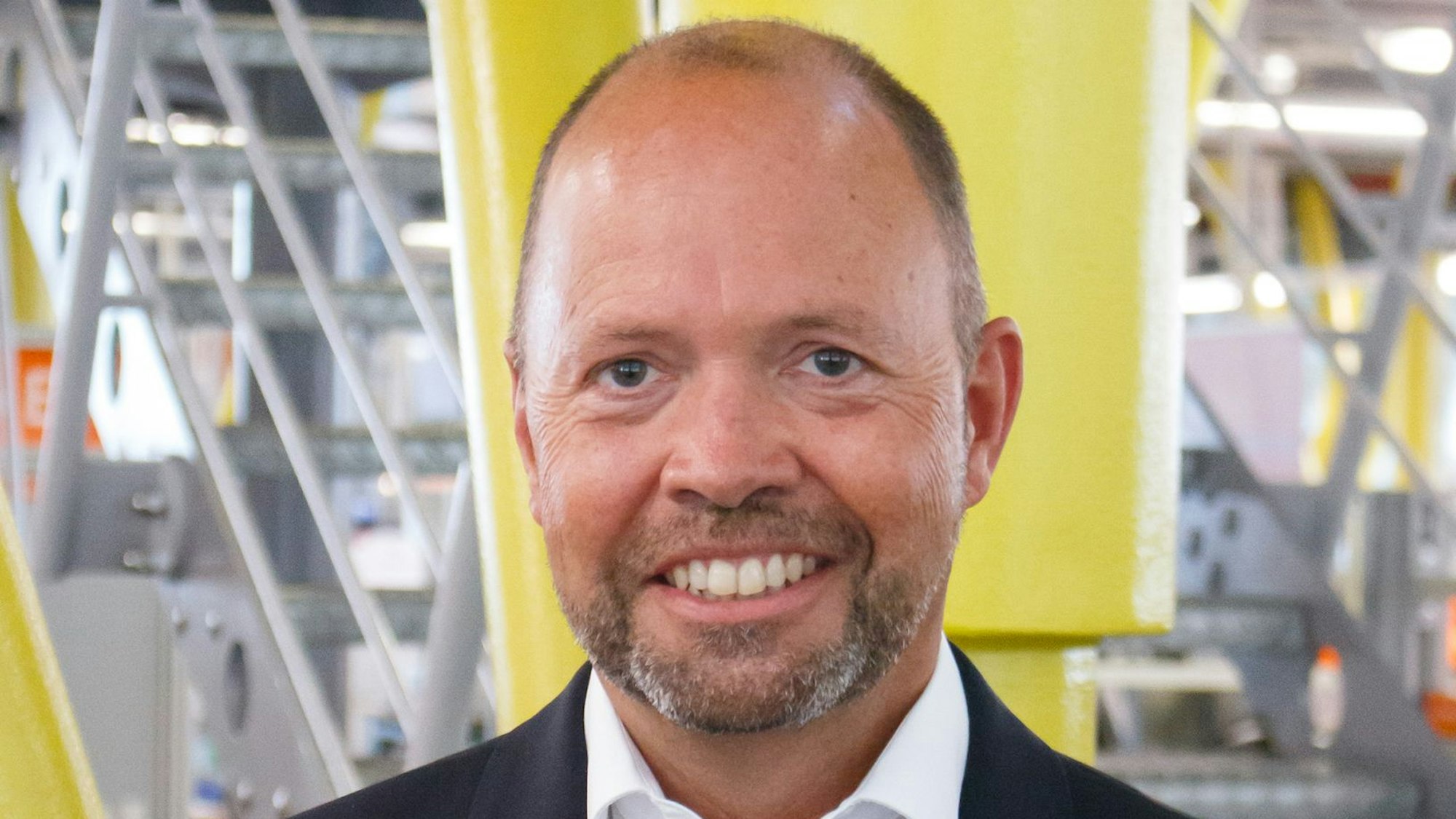 Michael Blass lacht in die Kamera