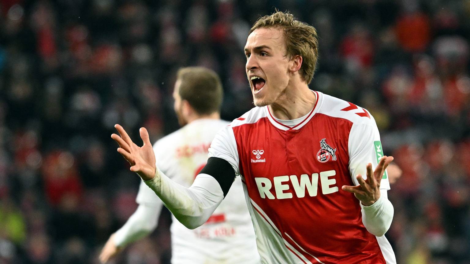 Kölns Timo Hübers reagiert während des Spiels gegen VfL Bochum.