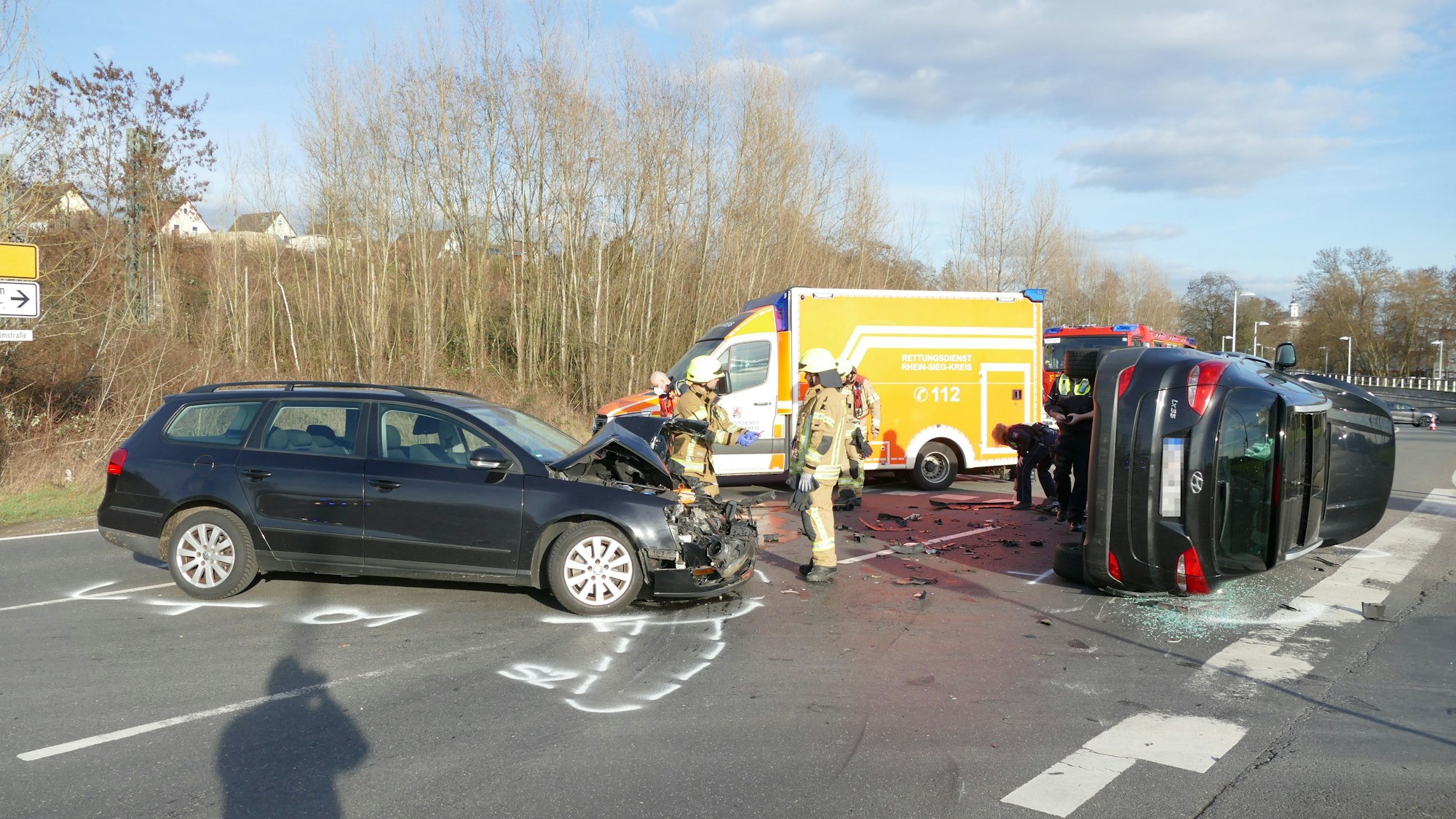 Unfall in Siegburg am 11. März 2022 an der Kreuzung Wilhelmstraße/Isaac-Bürger-Straße.