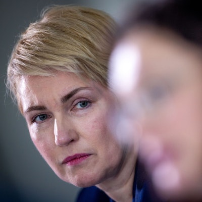 Ministerpräsidentin Manuela Schwesig (SPD) steht wegen der Affäre um die Klimaschutzstiftung massiv unter Druck. In Sachen deutscher Abhängigkeit von Russland gibt es allerdings noch viel mehr aufzuklären. (Archivbild)