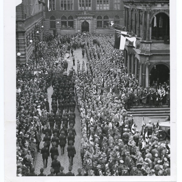 Nationalsozialistische Machtübernahme Köln 1933
Die Nutzung ist nur einmalig und nur für den genannten Publikationszweck gestattet. Jede weitere oder anderweitige Nutzung ist gebührenpflichtig und uns anzuzeigen.