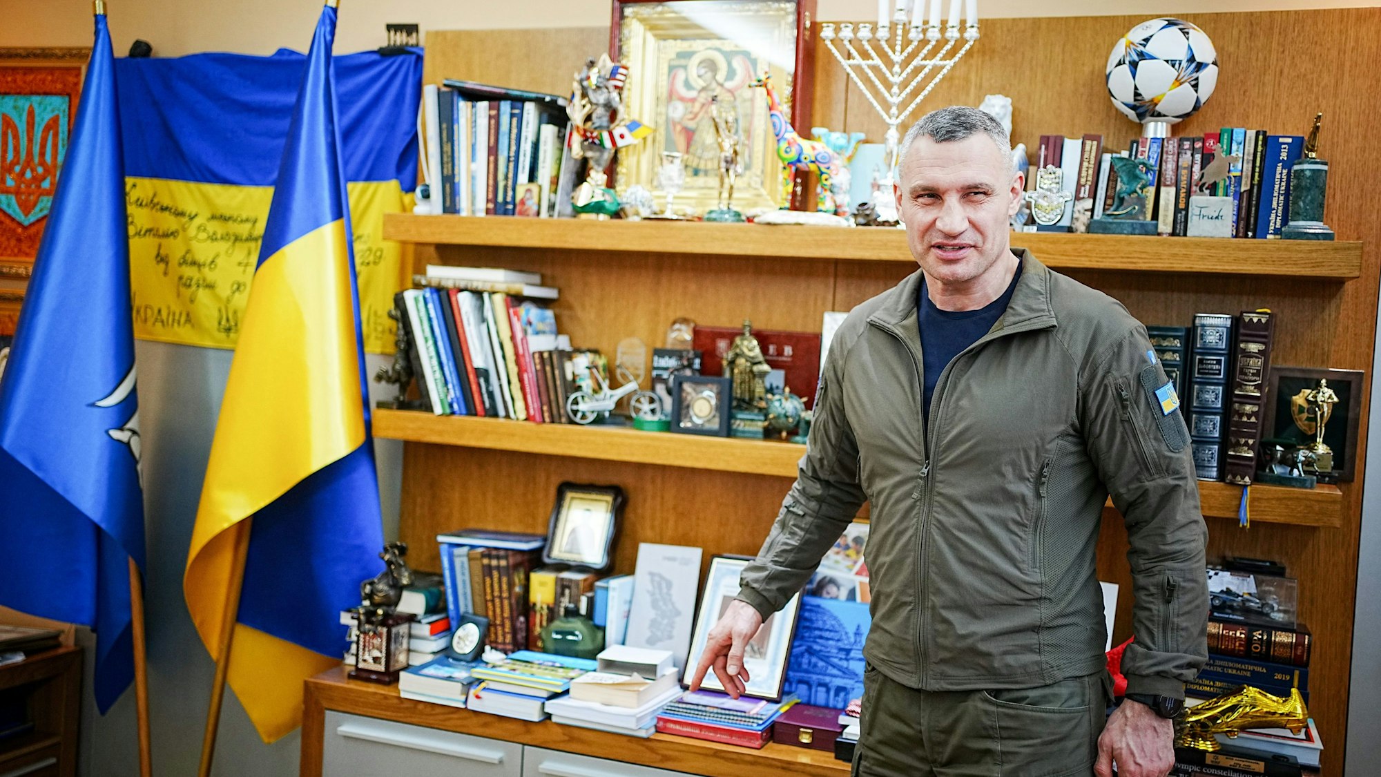 Kiews Bürgermeister Vitali Klitschko in seinem Büro.