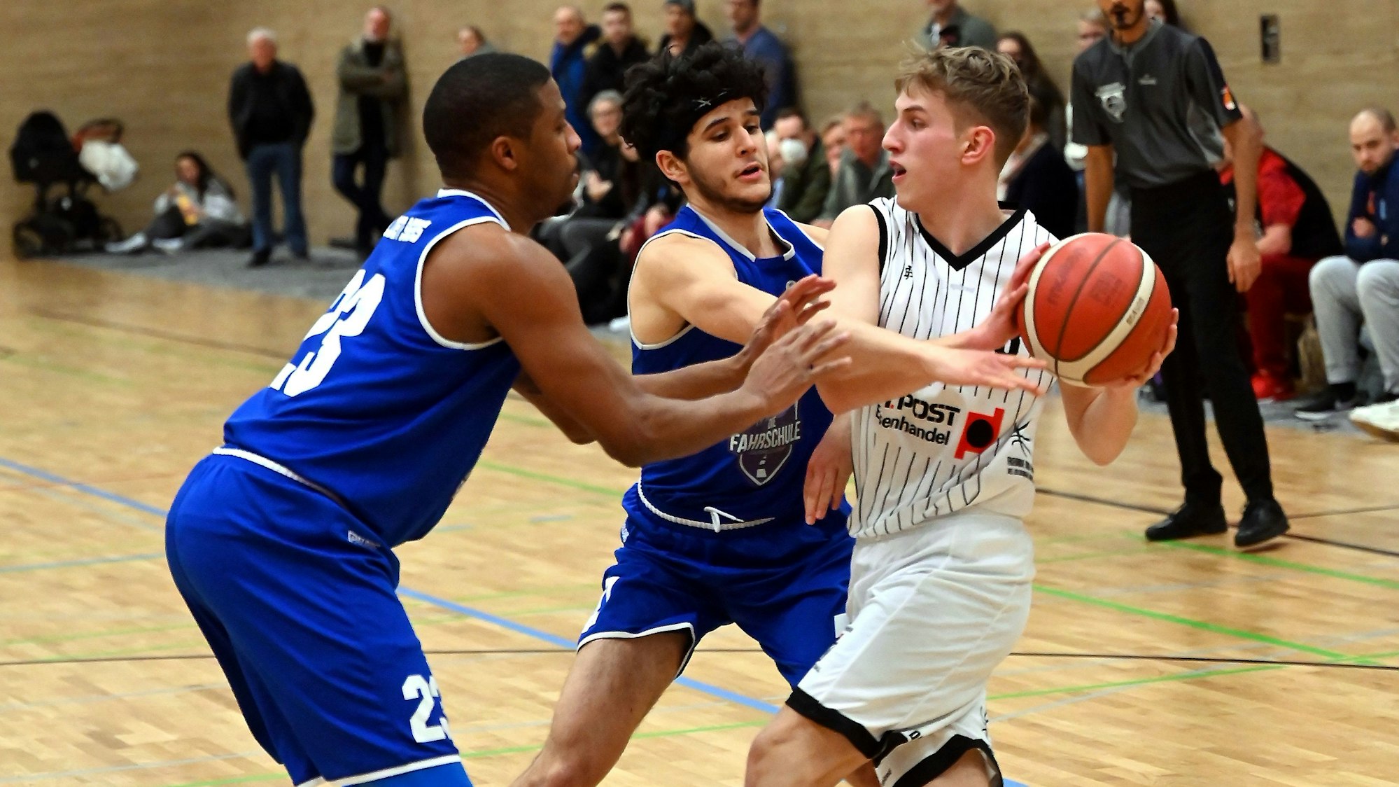 04.02.2023, Basketball-Leichlinger LTV-Tus Hilden
rechts: Jesse Haberland (Leichl)
Foto: uli Herhaus