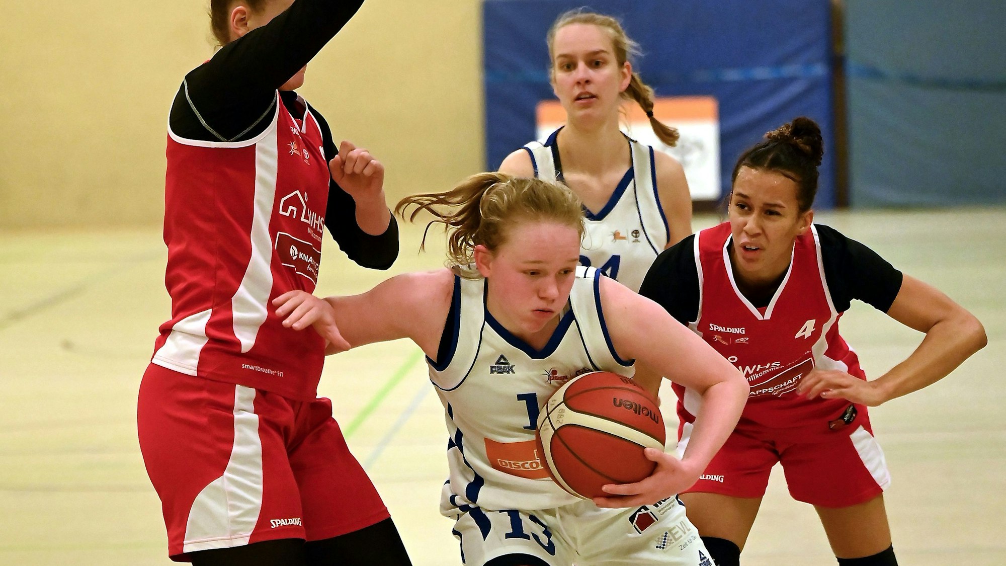 11.03.2023, Basketball-BBZ Opladen-Herner TV
mitte: Greta Kröger (Opladen)
Foto: Uli Herhaus