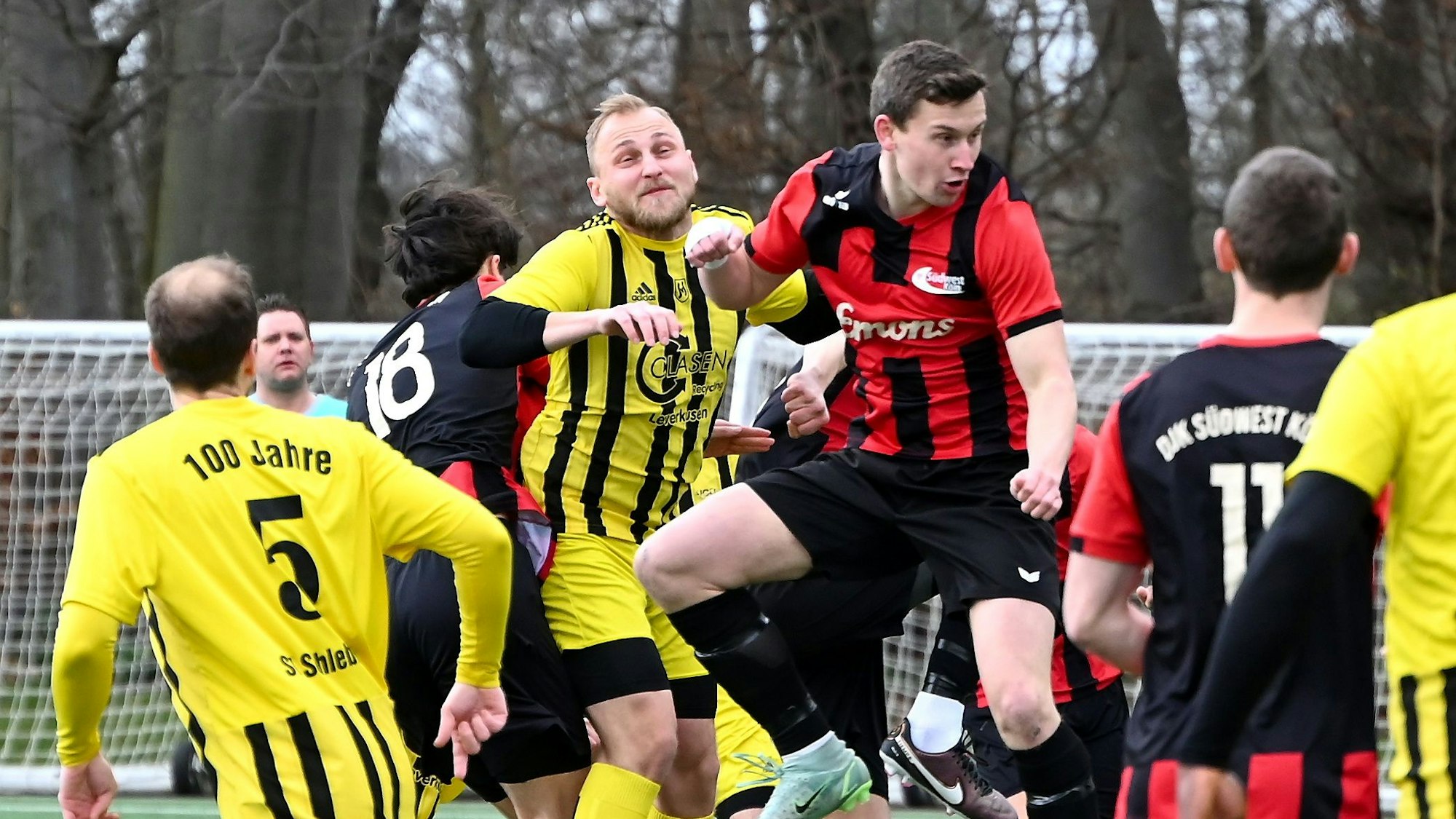 12.03.2023, Fussball-DJK Südwest Köln-Schlebusch ii
mitte: Hendrik Graf (Südwest Köln)
Foto: Uli Herhaus