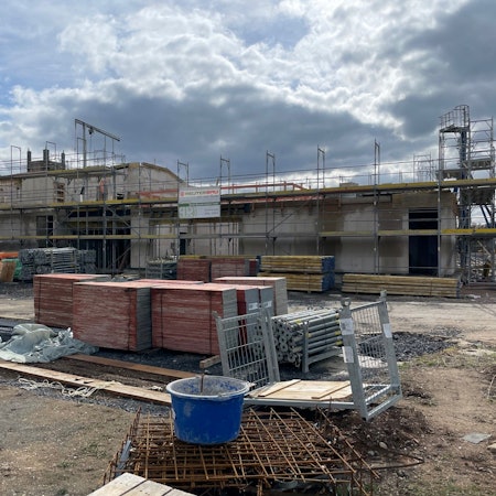 Baustelle eines neuen Kindergartens im Baugebiet Weiße Erde in Euskirchen.