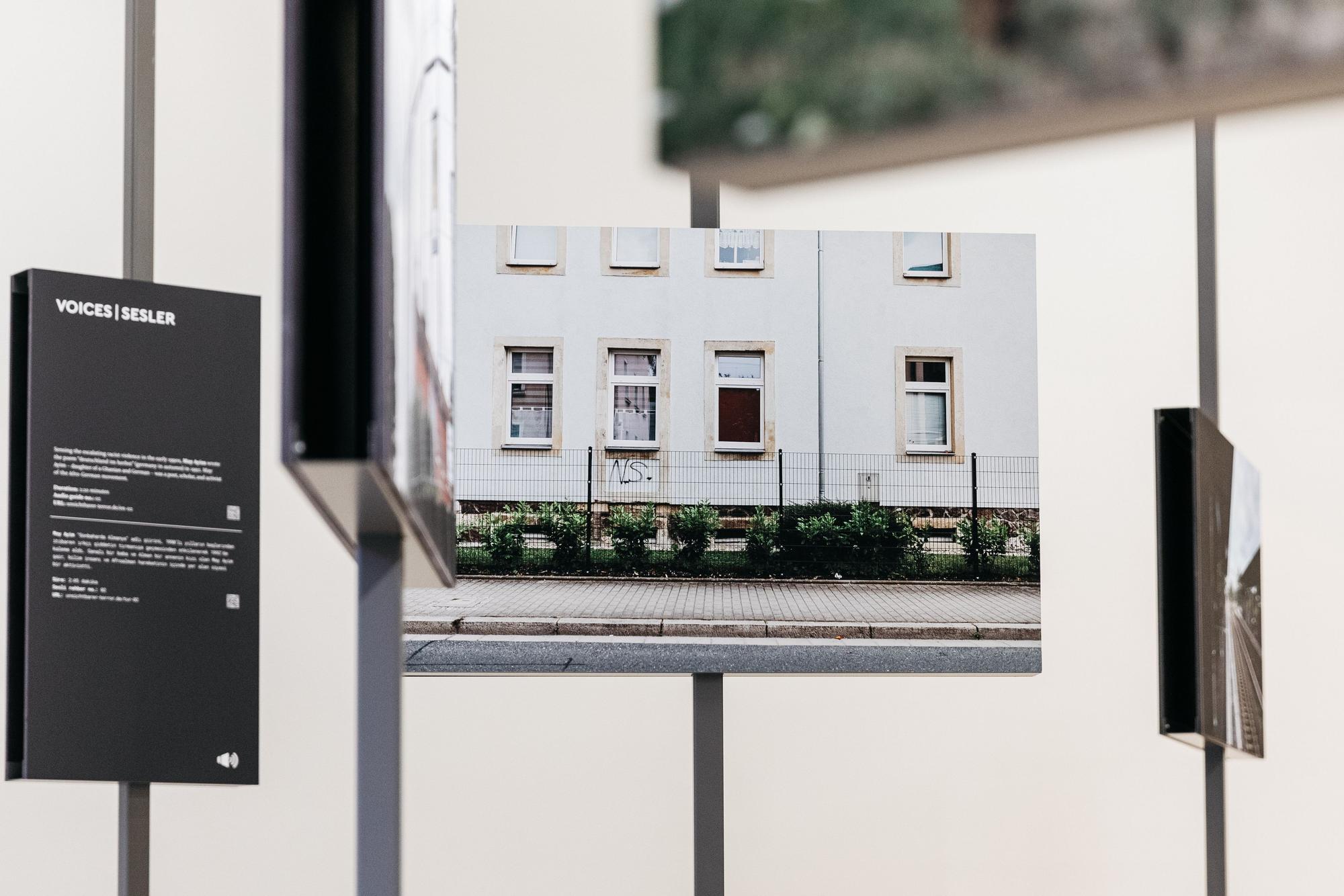 Ansicht auf eines der Ausstellungsfotos.