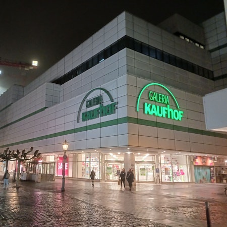 Galeria Kaufhof an der Siegburger Kaiserstraße schließt zum 31. Januar 2024.