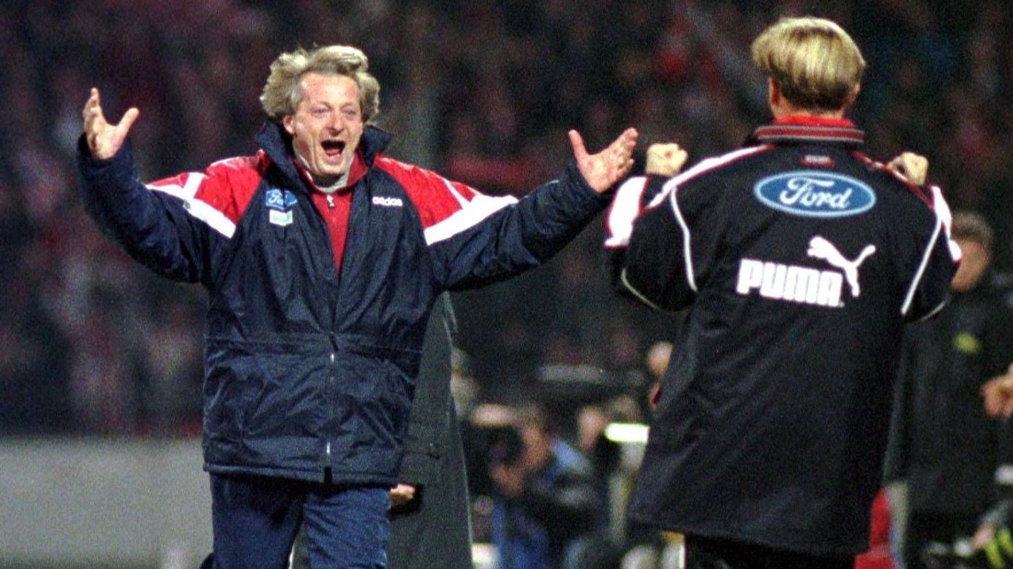 Im Dezember 1997 besiegte der 1. FC Köln Borussia Dortmund 4:2, Lorenz-Günther Köstner jubelte damals, obwohl die Kölner Mannschaft später als Tabellen-Letzter in die Winterpause ging.