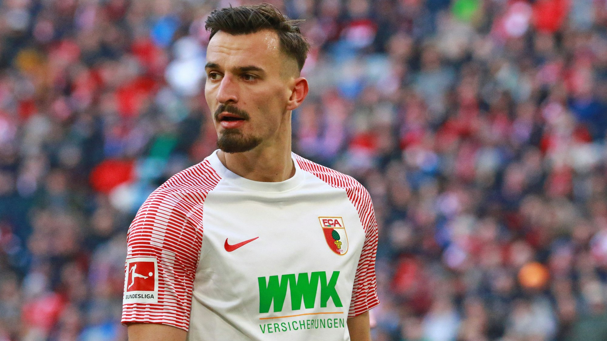 Mergim Berisha spielt für den FC Augsburg eine gute Saison.