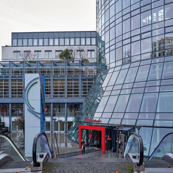 Die Außenansicht der Sparkasse Köln-Bonn an der Hahnenstraße. Foto: Christian Festag