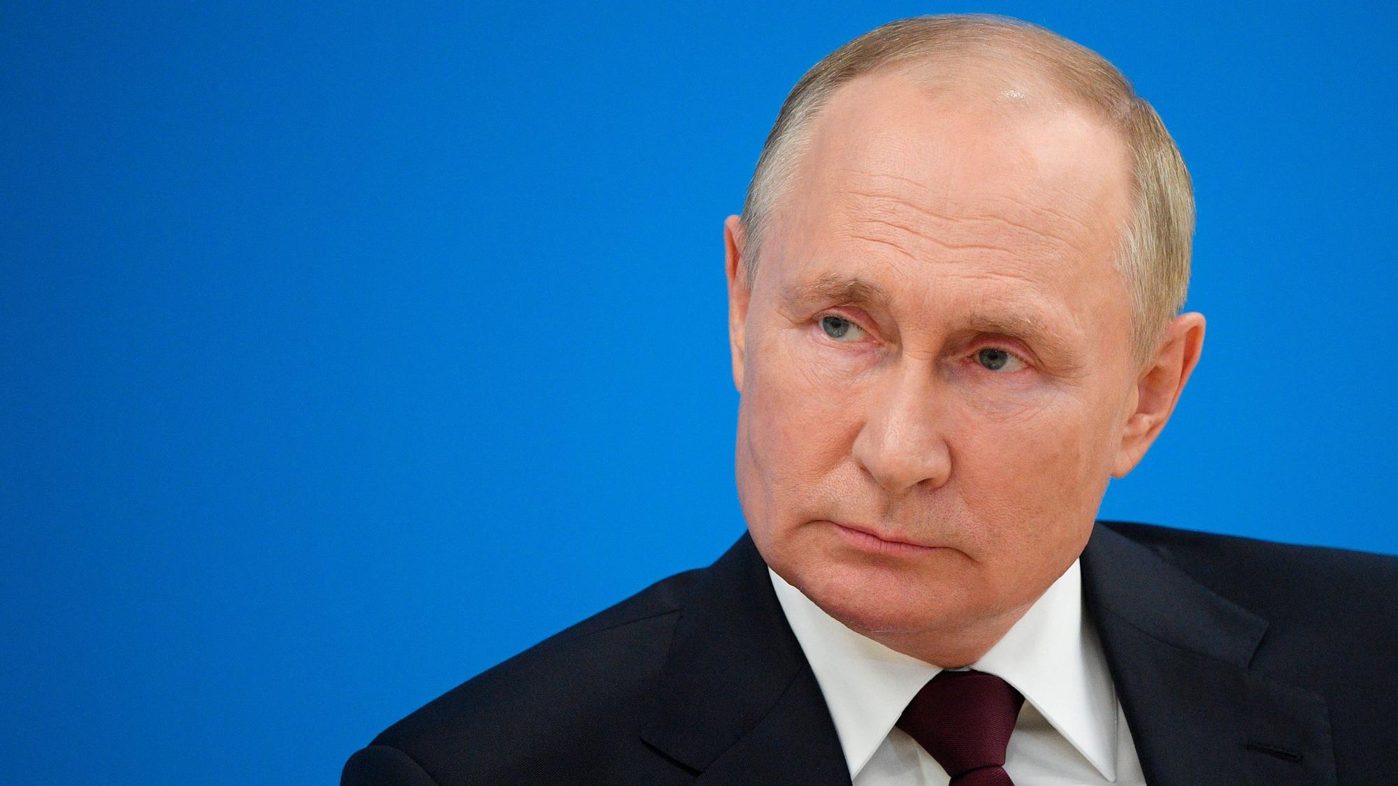 Kremlchef Wladimir Putin im Kreml. Am 7. Oktober ist der russische Präsident 72 Jahre alt geworden – nicht ohne Störgeräusche.