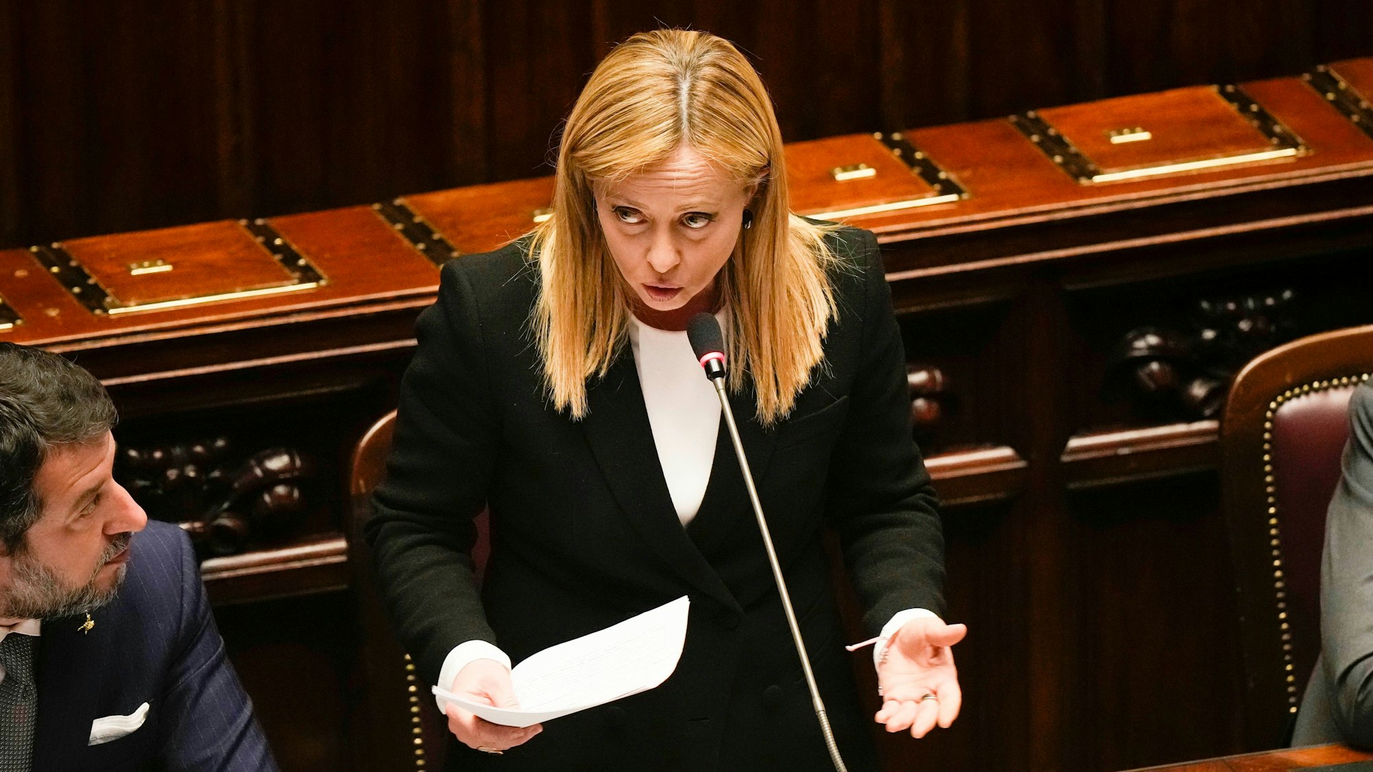 Italiens Ministerpräsidentin Giorgia Meloni im italienischen Parlament.