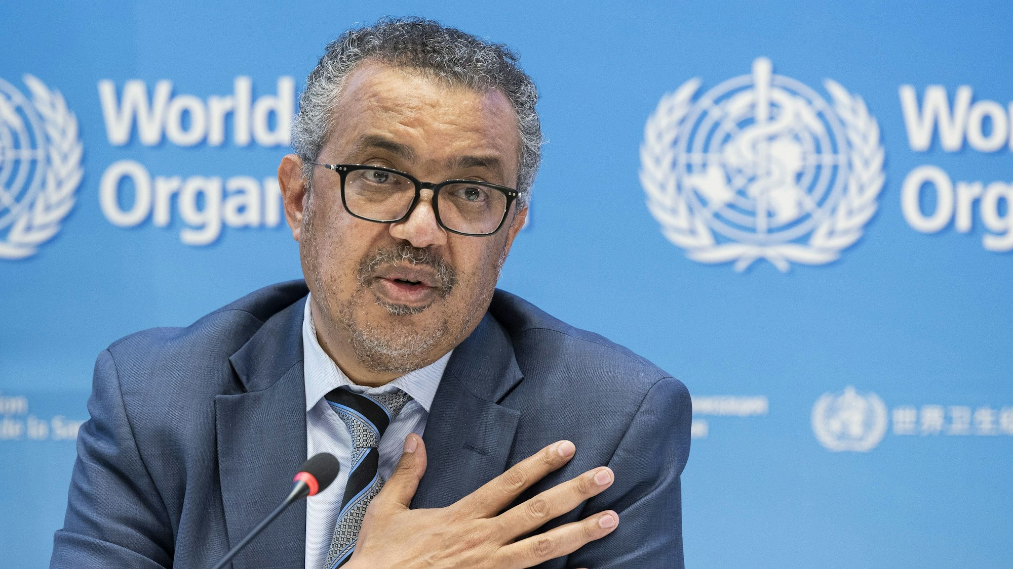 WHO-Chef Tedros Adhanom Ghebreyesus bei einer Pressekonferenz zum Thema Corona.