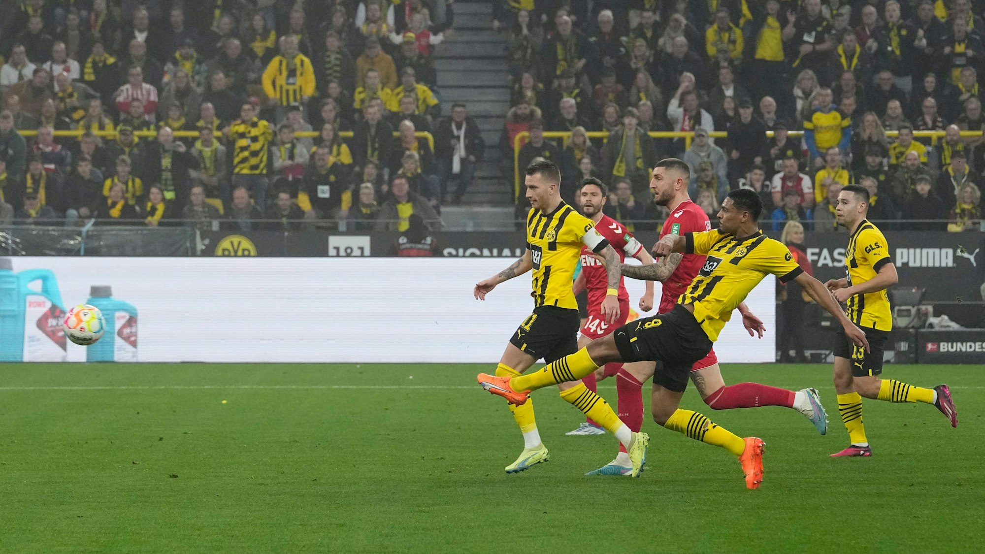 Haller schießt das 2:0