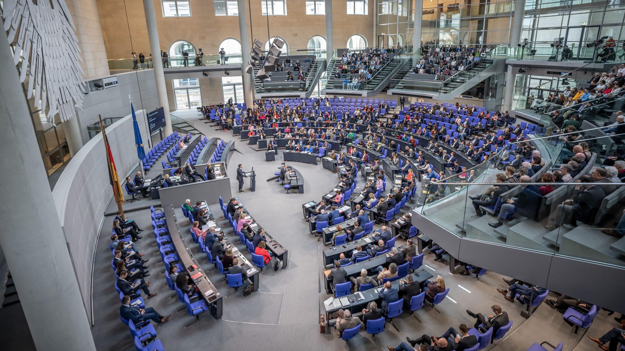 Der Bundestag soll mit der Wahlrechtsreform verkleinert werden.