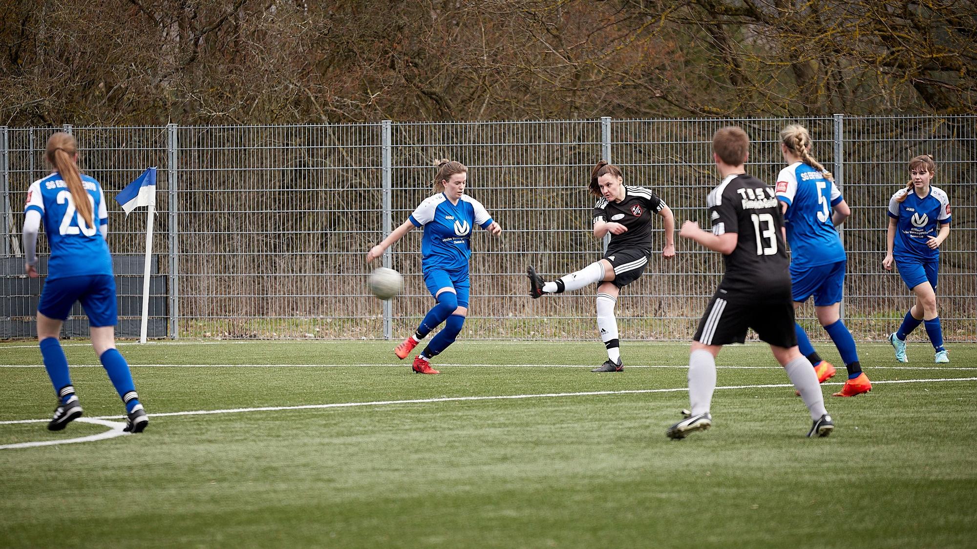19.3.2023 Mit 7:0 Toren gewann der TB-SV Füssenich-Geich das Eifelderby gegen die SG Erfthöhen 98 im Sportzentrum Nettersheim.