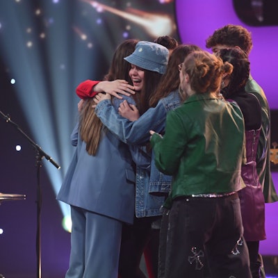 Freudentaumel auf der Bühne.