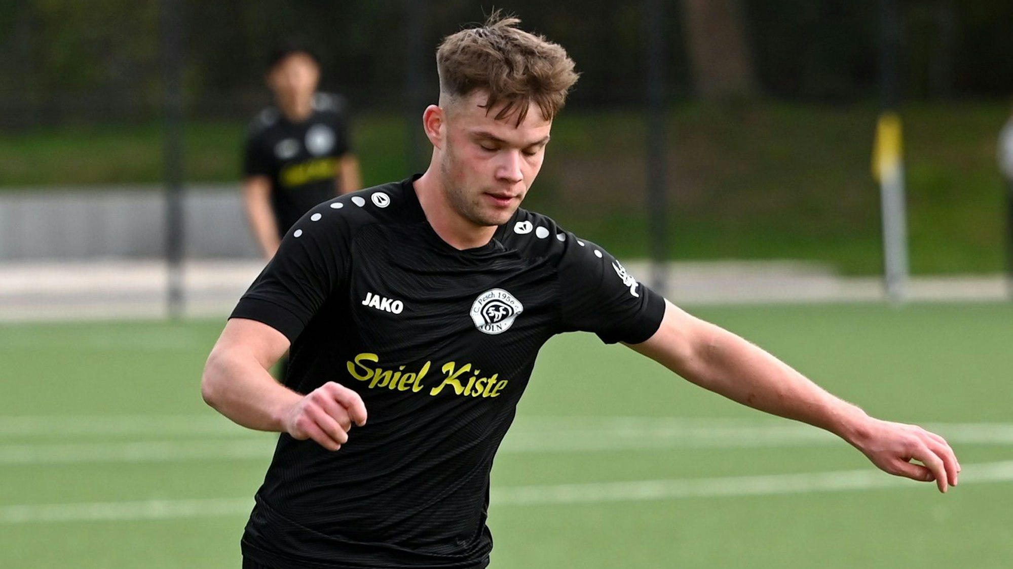 03.10.2022-Fussball-Blau Weiß Köln - FC Pesch
Kreispokal-Finale 22/23
Joel Heuter (Pesch)
Foto: Uli Herhaus