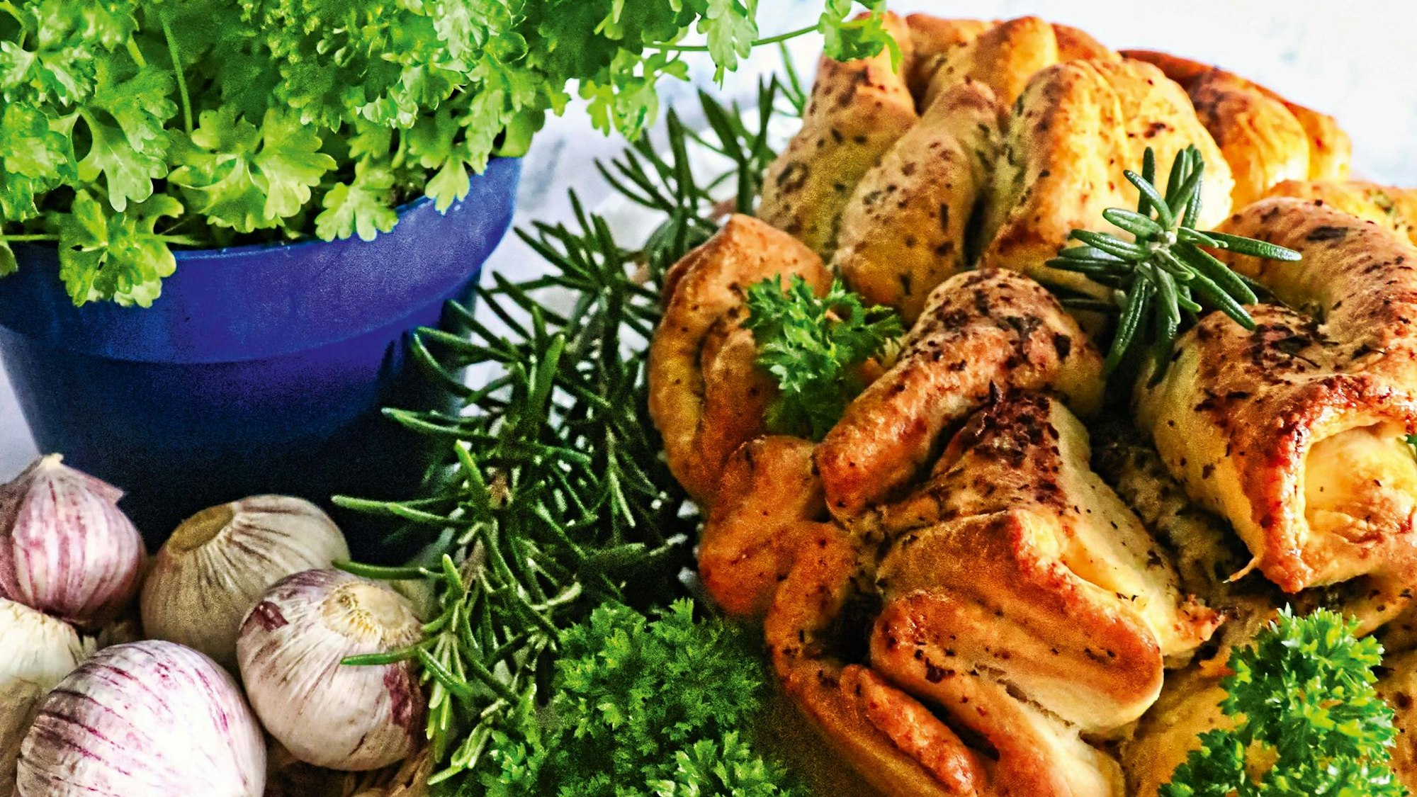 Zupfbrot mit Parmesan, Rezept aus Kochbuch 
Die besten 100 Rezepte der Foodblogger