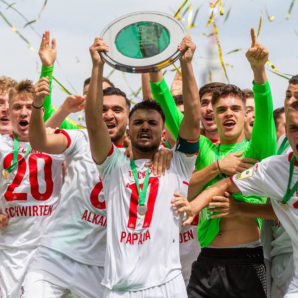 Dortmund, Germany 16.06.2019, Borussia Dortmund U17, U 17 - 1. FC Koeln U 17 - B-Junioren-Bundesliga Finale Schlussjubel der Spieler vom 1.FC Koeln ( Defodi-09-542-001549 *** Dortmund, Germany 16 06 2019, Borussia Dortmund U17 1 FC Koeln U 17 B Junioren Bundesliga Final final cheering of the players from 1 FC Koeln Defodi 09 542 001549 Defodi-542