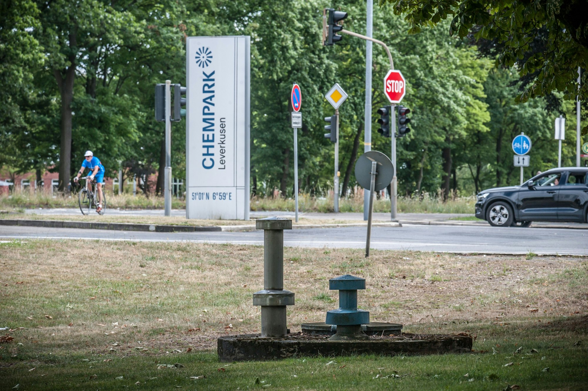 Rund um den Chempark wird Grundwasser abgepumpt - ein Brunnen an der B8.