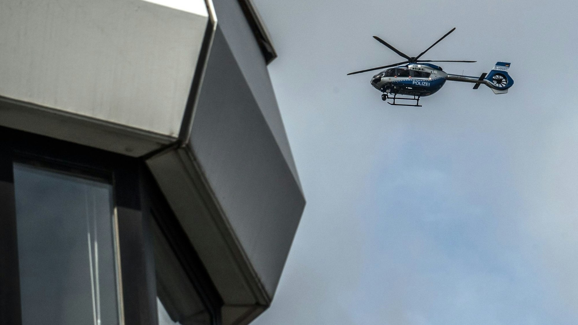 Ein Hubschrauber über Wiesdorf