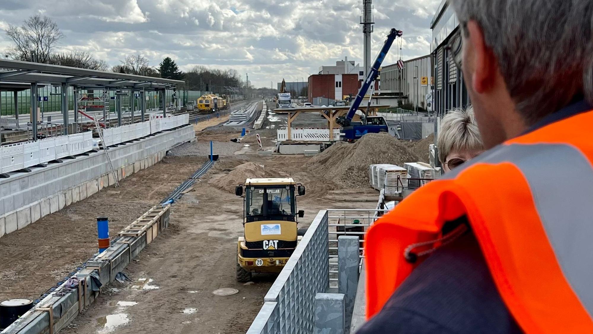 Baustellenbesichtigung am Bahnhof Leverkusen Mitte