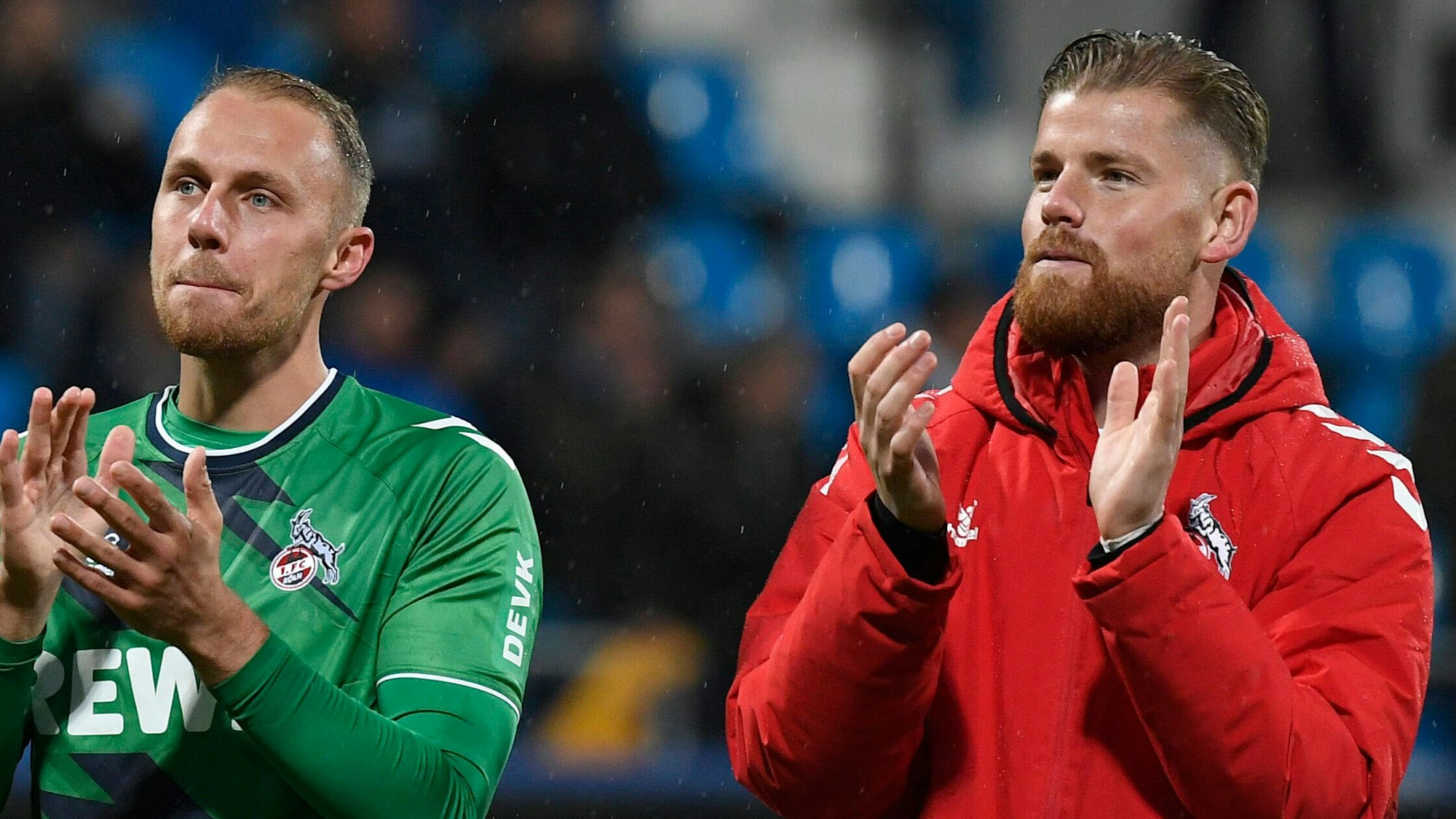 Timo Horn unterstützt seinen Kollegen Marvin Schwäbe (l.), der seit Horns Verletzung im November 2021 das Kölner Tor hütet.