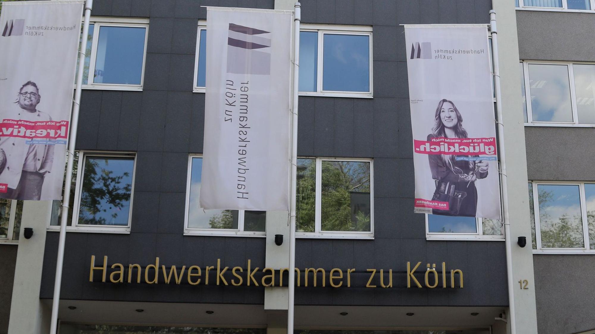 Die Handwerkskammer zu Köln am Heumarkt.