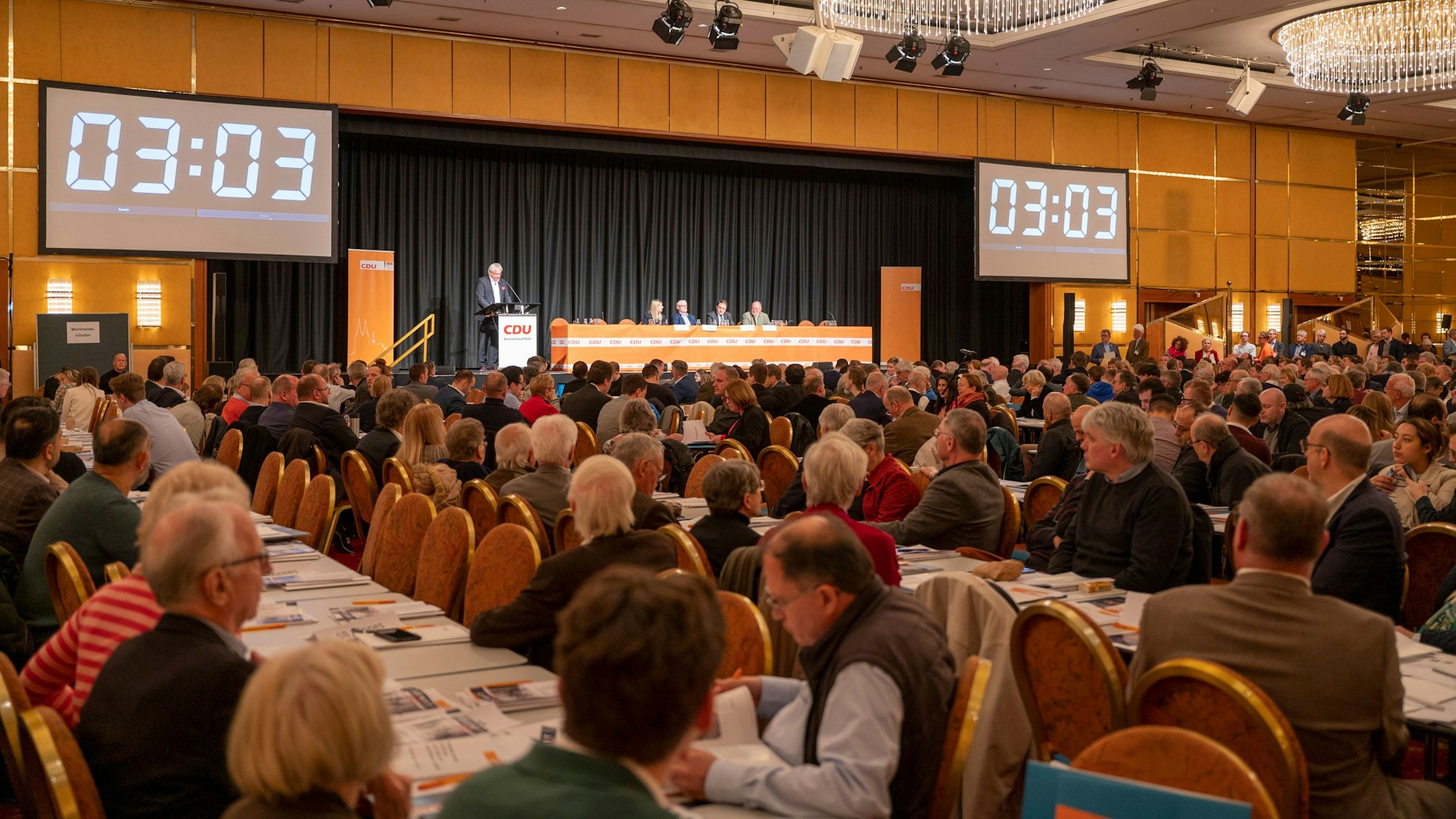 Das Bild zeigt den Parteitag der CDU Köln.