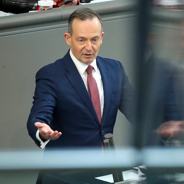 16.03.2023, Berlin: Volker Wissing (FDP), Bundesverkehrsminister, spricht bei der Sitzung des Bundestags während der Debatte um das 49-Euro-Ticket im ÖPNV. Foto: Wolfgang Kumm/dpa +++ dpa-Bildfunk +++