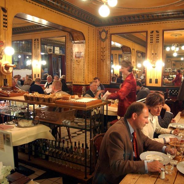 Gäste sitzen im „Le Moissonnier “