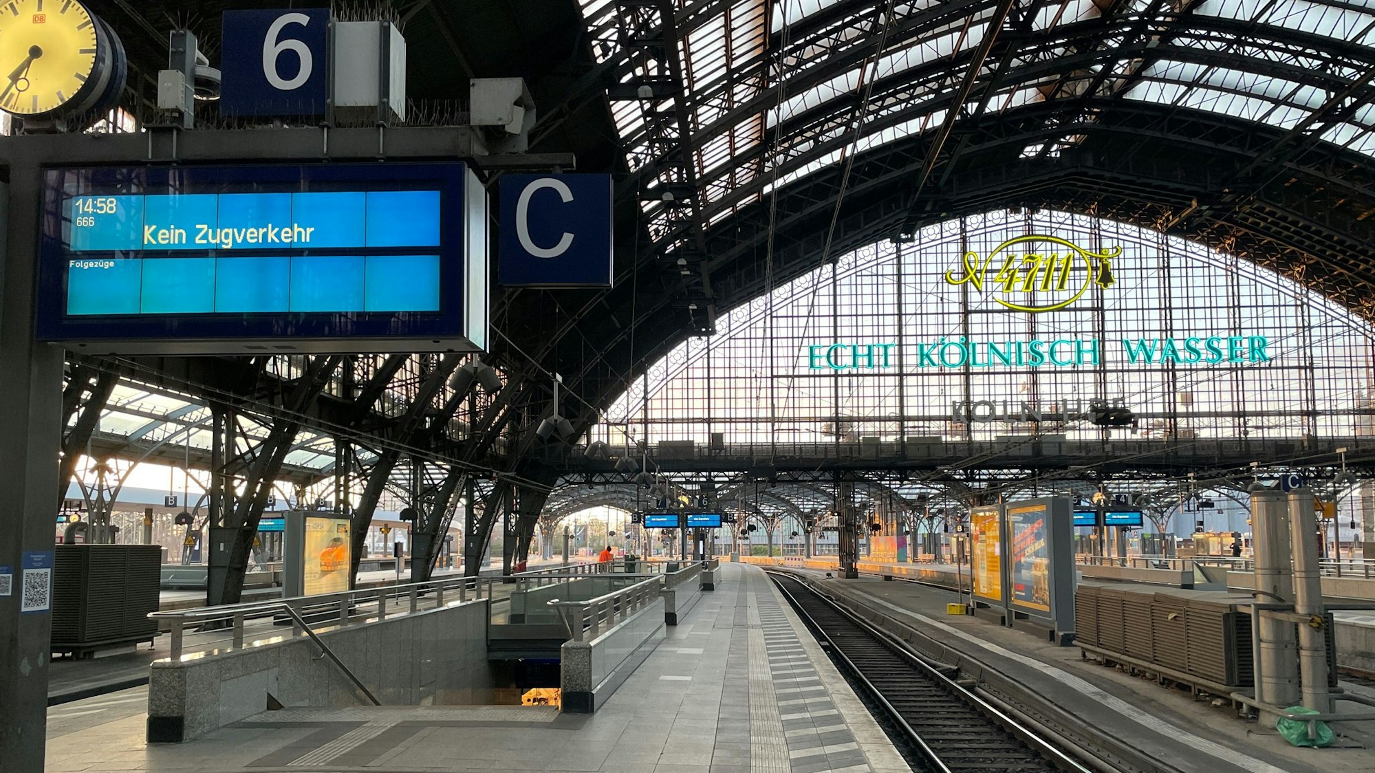 Köln Hbf: Gleise am Kölner Hauptbahnhof am Montagmorgen (27. März)